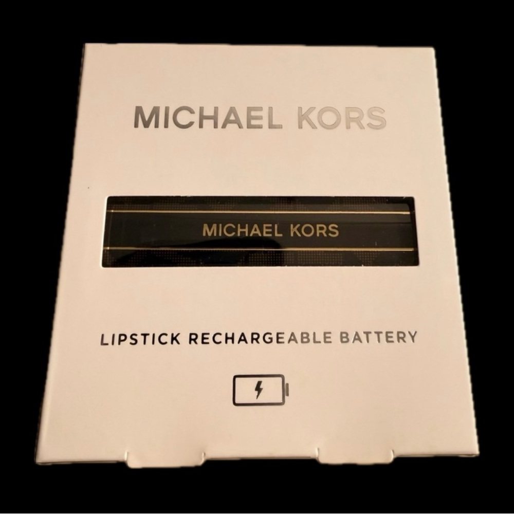 NIB Lipstick Shaped Charger